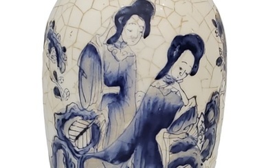 Chinese Vintage Macau Mark Blue White Porcelain Crackle Glaze Cabinet Vase Figural