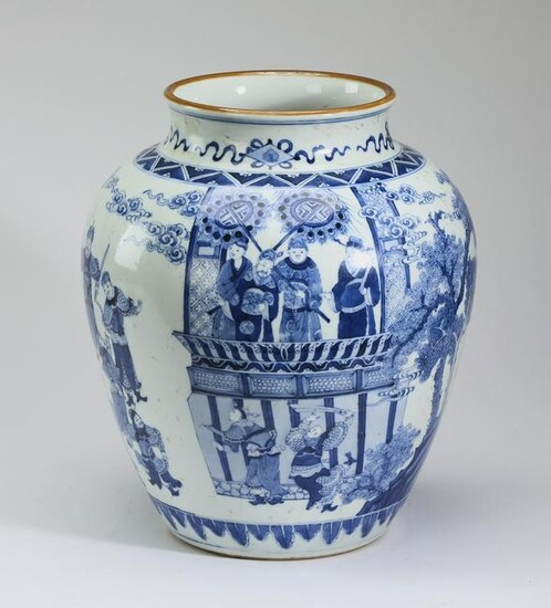 Chinese jar with scene of Emperor and soldiers