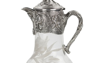 Crystal jug in silver from the Art Nouveau era.