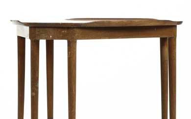 Danish furniture manufacturer, 1940/50s. Walnut coffee table