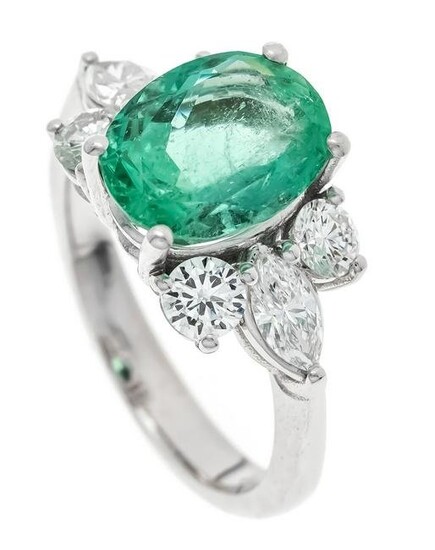 Emerald diamond ring WG 750/00