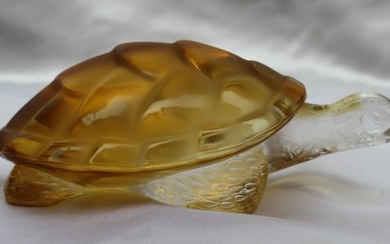 FRENCH LALIQUE FROSTED CRYSTAL TURTLE SIGNED ()