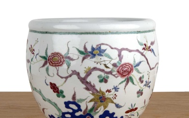 Famille rose small porcelain fish tank Chinese, 19th Century painted...