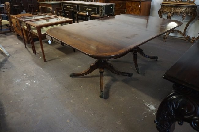 Fine English George III Style Banquet Table