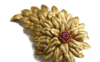 Italian 18k Yellow Gold and Ruby Brooch Pin
