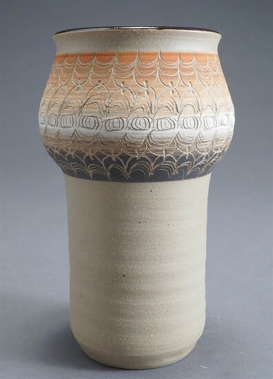 J. Wright Studio Sgraffito Pottery Vase, H: 7-1/2 in