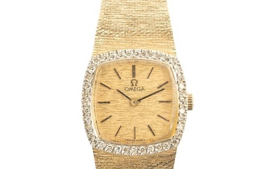 Ladies Omega Diamond, 14k Yellow Gold Wristwatch.