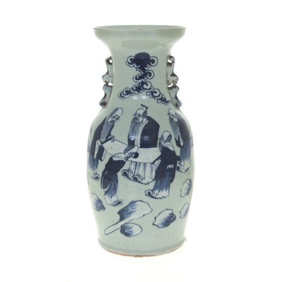 Large Chinese Blue and White Porcelain Vase.