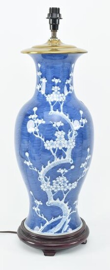 Large early 20th century Chinese blue and white