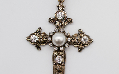 NECKLACE WITH CROSS PENDANT WITH PEARL AND RHINESTONES, 925 STERLING SILVER VENETIAN CHAIN.