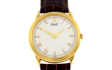 PIAGET - an 18ct yellow gold Ultra Thin wrist watch, 33mm.
