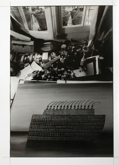 Photographie originale] Neuf tirages photographiques autour de Jean-Michel Folon pour son exposition à la Galerie de France, 1968