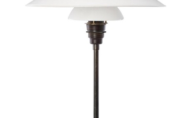 SOLD. Poul Henningsen: "PH-4/2,5". Browned brass table lamp. Bakelite socket house and switch house. Manufactured by Louis Poulsen. – Bruun Rasmussen Auctioneers of Fine Art