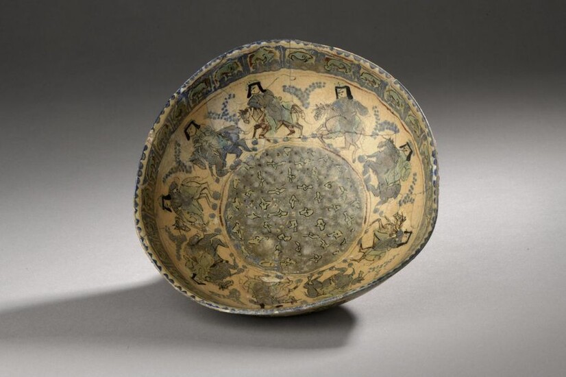 Rider's cup with minaï decoration Iran, Kashan, circa 1200