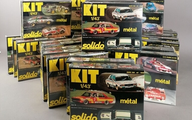 SOLIDO - 33 boîtes de KIT METAL à construire, dont Peugeot, BMW, Citroën etc. Echelle...