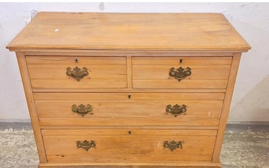 Satin Walnut Victorian Chest of Drawers, 2 short over 2 long...