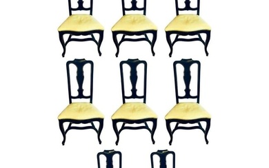 Set of eight Queen Anne style ebonized and gilt decorated dining chairs. These sleek and stylish