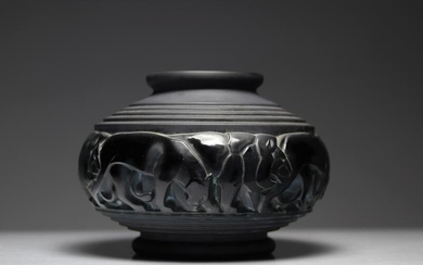 Vase with lions and lionesses from Avesn