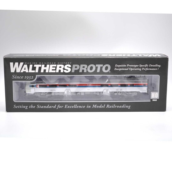 Walthers HO gauge model railway Metroline snack bar coach ref 920-13801 85' Budd Amtrak