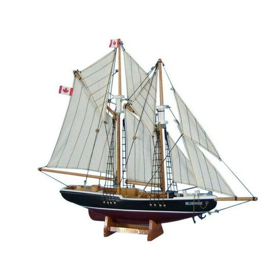 Wooden Bluenose Model Sailboat Decoration