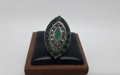 14 kt. Gold, Silver - Ring Emerald