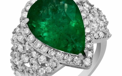 14k White Gold 4.39ct Emerald 1.21ct Diamond Ring