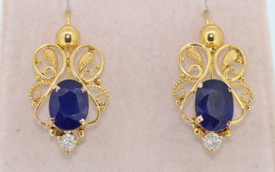 18 kt. Yellow gold - Earrings - 5.00 ct Sapphire - Diamonds