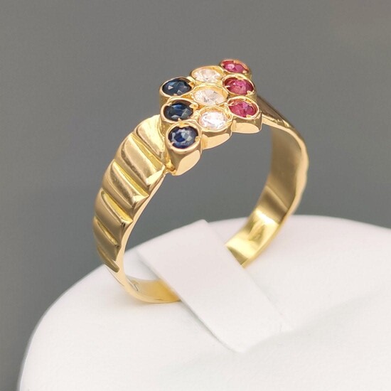 18 kt yellow gold 18 kt ring with zircons, rubies