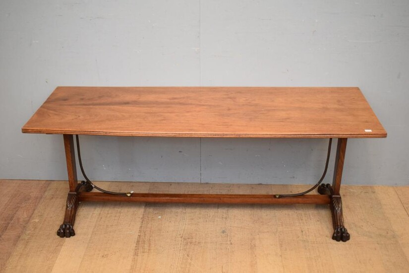 19TH CENTURY ENGLISH REGENCY PERIOD STYLE LOW LINE COFFEE TABLE, C.1940'S (A/F) (H55 X W149 X D55 CM) (LEONARD JOEL DELIVERY SIZE:...