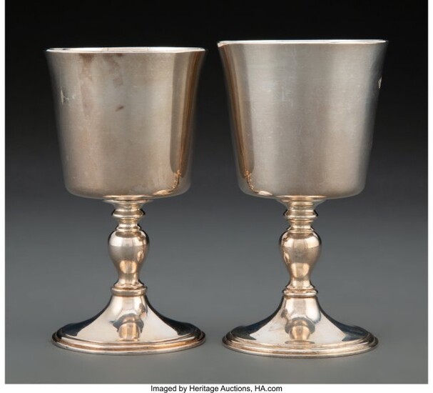 28089: A Pair of Garrard & Co., Ltd. Silver Goblets, Lo
