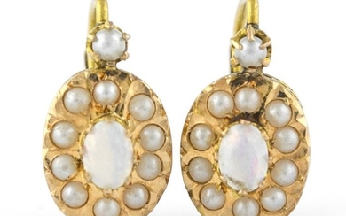 Antique- 18 kt. Yellow gold - Earrings Opal - Pearls