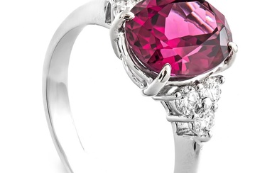 3.57 tcw Garnet Ring Platinum - Ring - 3.28 ct Garnet - 0.29 ct Diamonds