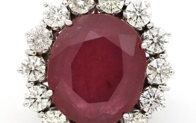 3.76 ct Diamonds - Vintage - No Reserve Price - 18 kt. White gold - Ring - 12.80 ct Ruby - Diamonds