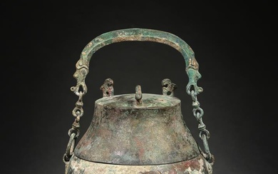 A Chinese archaic bronze wine vessel
