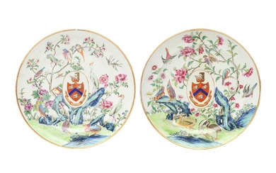 A SET OF TWO CHINESE EXPORT ARMORIAL DISHES, BEARING THE ARMS OF WIGHT OR BRADLEY