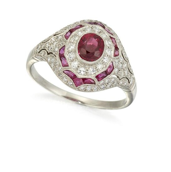 AN ART DECO FRENCH PLATINUM, RUBY AND DIAMOND RING, the