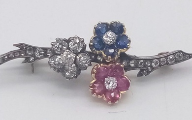AN VICTORIAN DIAMOND , SAPPHIRE AND RUBY BROOCH IN...