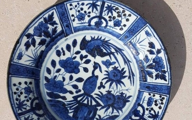 BIG Dish - Blue and white - Porcelain - Phoenix - Fin XVIIème - Japan - Early Edo period