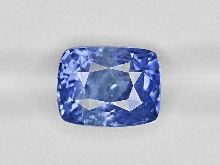 Blue Sapphire, 7.60ct, Mined in Sri Lanka, Certified by