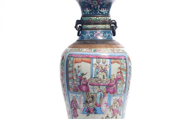 CHINE. Grand vase en porcelaine émaillée... - Lot 89 - Le Floc'h