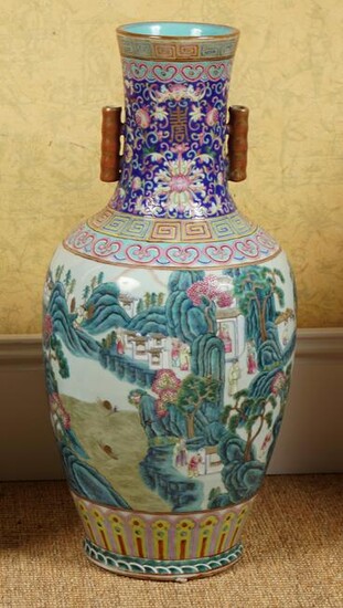 CHINESE DAOGUANG POLYCHROME VASE