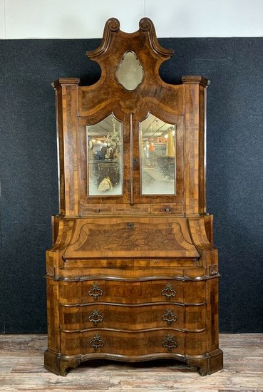 Cabinet Lombard curved in walnut marquetry - Louis XV Style - Wood - Late 19th century