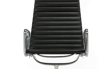 Charles & Ray Eames. Lounge armchair model EA-115