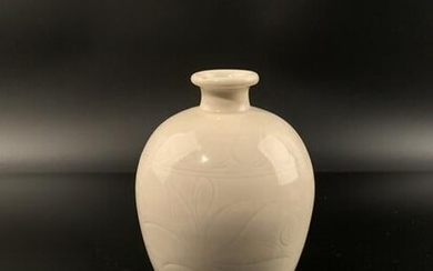 Chinese Ding Kiln Porcelain Meiping