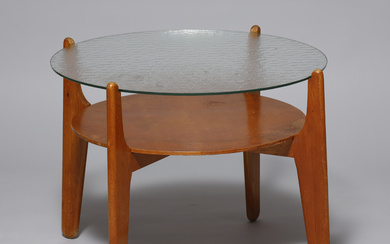 DANSK DESIGN. Circular coffee table, oak frame, glass table top, Slagelse Møbelfabrik, Denmark.