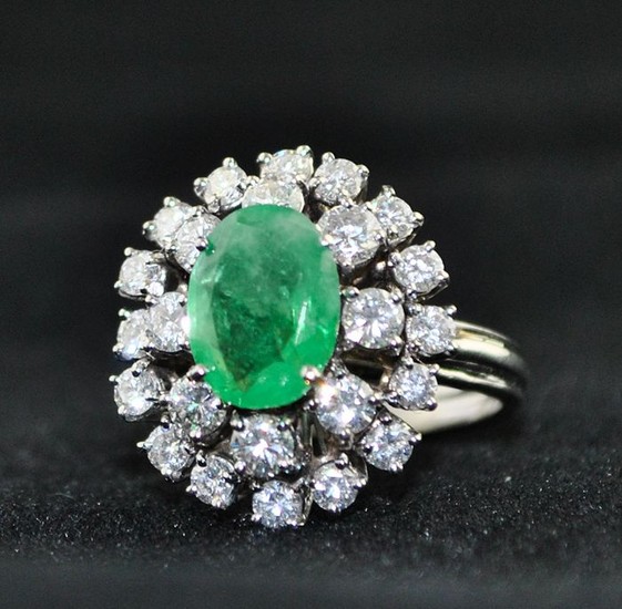 Exclusive Cocktail - 18 kt. White gold - Ring Emerald - Diamonds