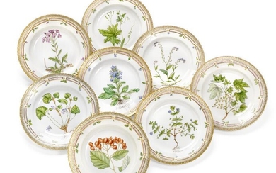 SOLD. “Flora Danica” eight porcelain dinner plates decorated in colours and gold with flowers. 3549/624. Royal Copenhagen. Diam. 25.5 cm. (8) – Bruun Rasmussen Auctioneers of Fine Art