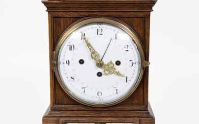 Horloge allemande dans un boîtier en chêne signé Johan Nepohnic Vogel à Göggingen Duitse klok...