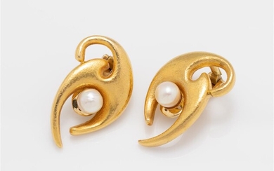 Ilias LALAoUNIS 18k Yellow Gold clip on earrings set with...