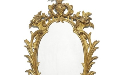 Ince & Mayhew: A George III giltwood mirror in the manner of Ince & Mayhew, England, c. 1760–1780. H. 115 cm. W. 71 cm.
